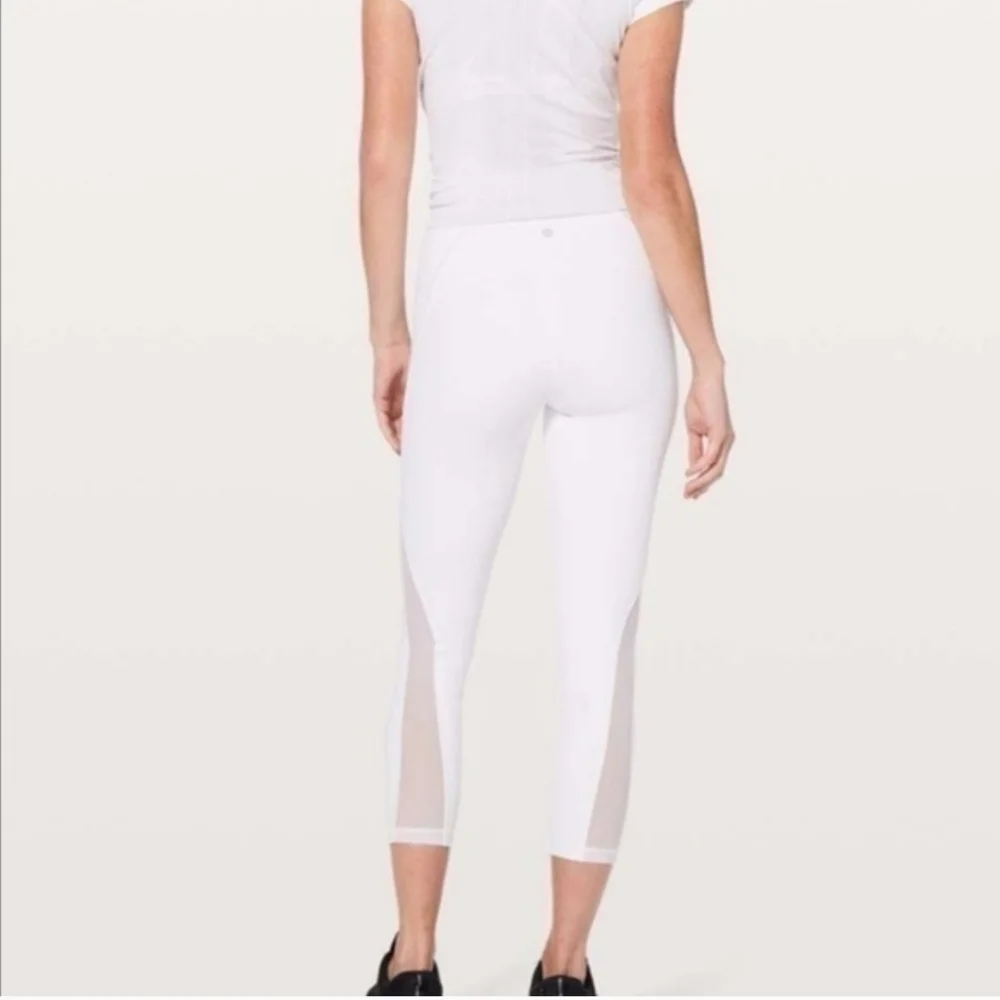 Lululemon Train Times 7/8 White Size 4